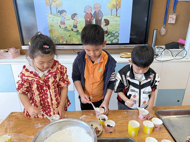 37206df0fbd34f3ab695ddb5da5c3c51